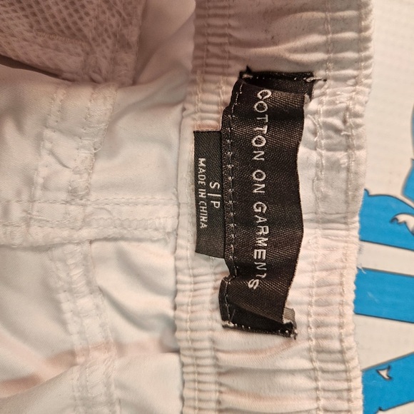 Cotton on white shorts Sz various - Picture 8 of 8
